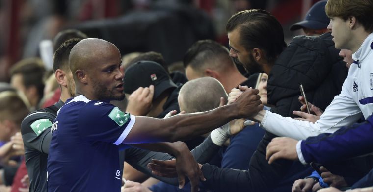 Kompany spelt zijn spelers de les na nederlaag: 'Een elegante mokerslag'