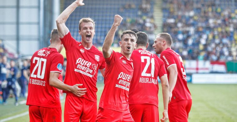 Ongeslagen Twente houdt stand in Sittard na snel rood en klimt op naar plek drie