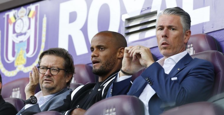 Boze Kompany spreekt Anderlecht-spelers toe: 'Na een uur nog niet gedoucht'