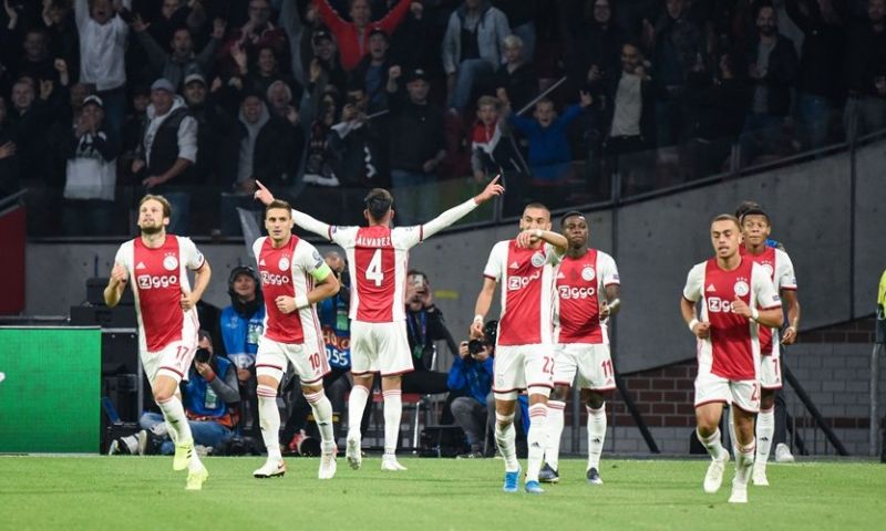 Spelersrapport: Uitblinker Ajax op het middenveld, Onana en 'Nico' cruciaal Afbeelding: Spelersrapport: Uitblinker Ajax op het middenveld, Onana en 'Nico' cruciaal