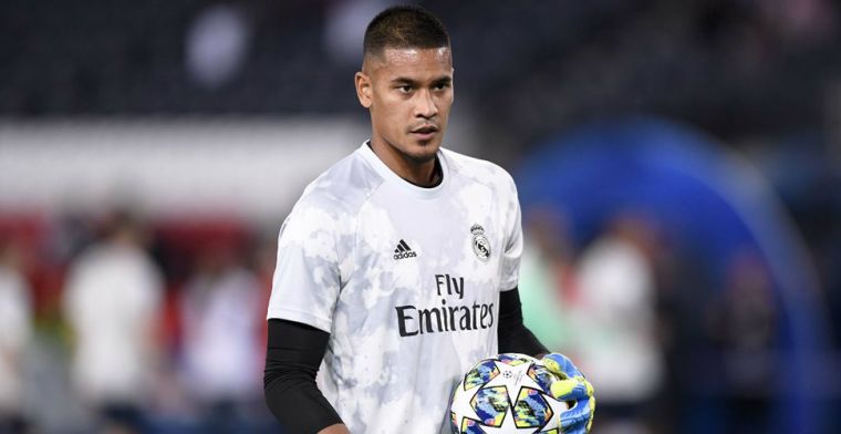 Aréola poseert na harde nederlaag met oude PSG-maatjes en gaat diep door het stof