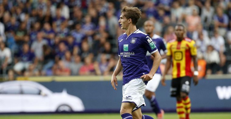Hij ging testen bij Club Brugge met een shirt van Anderlecht aan