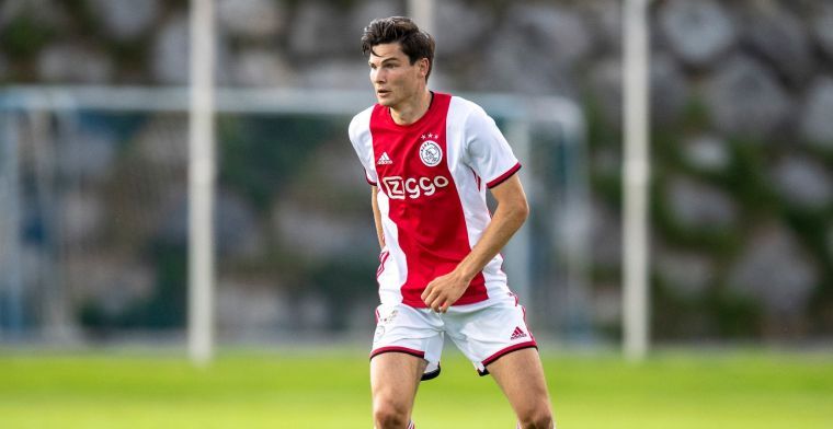 'Ik train niet veel met deze jongens, dat maakt de overstap naar Jong Ajax lastig'