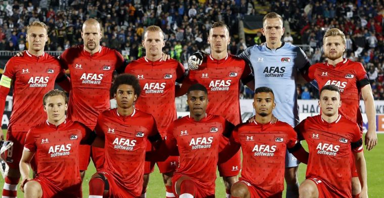 AZ-fans schrikken van prijzen en willen vliegtuig naar Manchester afhuren