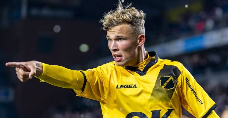 'Ik hield Van Hooijdonk na maandag al met beide benen op de grond'