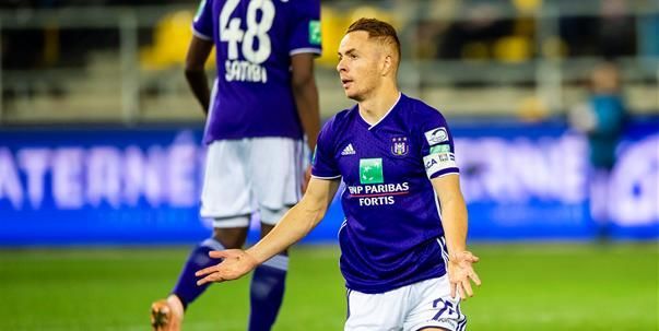 Basisplaats voor Trebel lokt de nodige reacties uit: 'Paria is titularis'