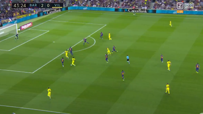 'Heilige' Cazorla doet iets terug tegen Barça met héérlijke zwabberbal