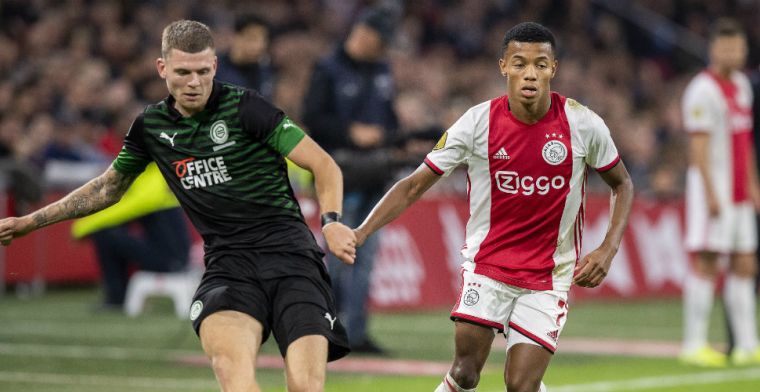 Commotie over rode kaart Warmerdam: 'Belachelijk, weet dat die jongen geel heeft'