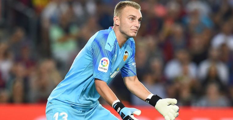 Cillessen: 'In Nederland kan Ajax vrij voetballen, Europees zijn ze volwassener'