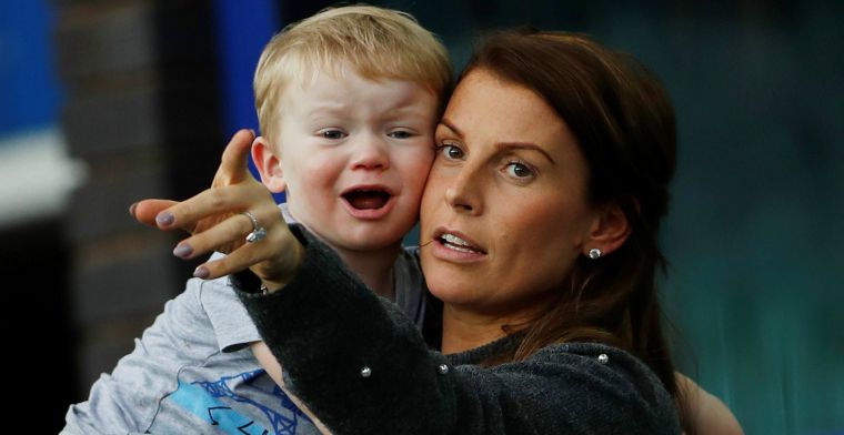 Engeland smult van bizarre social media-rel rond vrouwen Rooney en Vardy