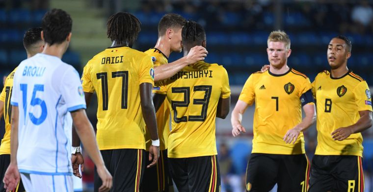 ‘Martinez gooit basiself tegen San Marino dooreen en gunt spelers minuten’
