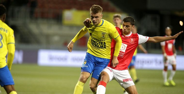 Zoon van Van Bommel ziet Cambuur vanaf MVV-bank naast koppositie grijpen