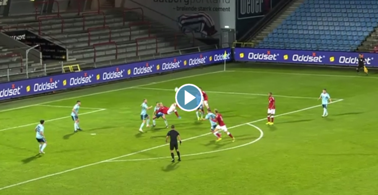 Odgaard kan het wél: weergaloze omhaal vanaf 15 meter van Heerenveen-spits
