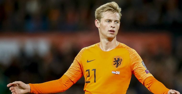 De Boer over middenveld: 'De Jong draait veel, maar er gebeurt eigenlijk niks'