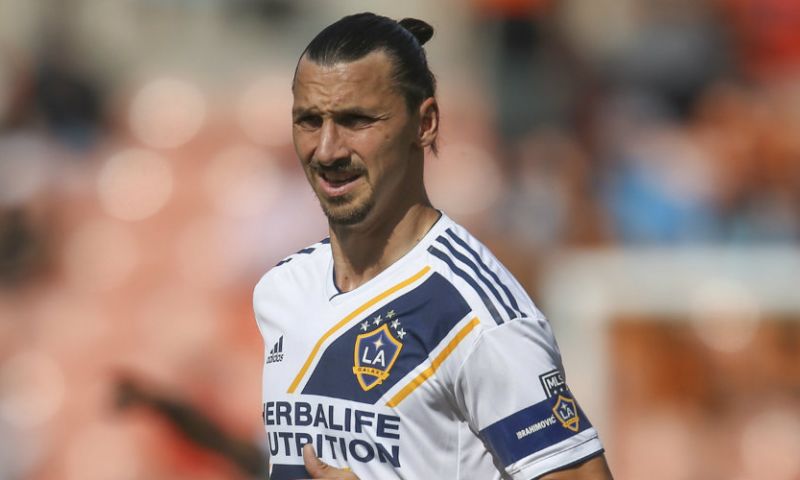 Zlatan komt met opvallende suggestie: 'Als ik Bologna kies, zou het voor hem zijn' Afbeelding: Zlatan komt met opvallende suggestie: 'Als ik Bologna kies, zou het voor hem zijn'