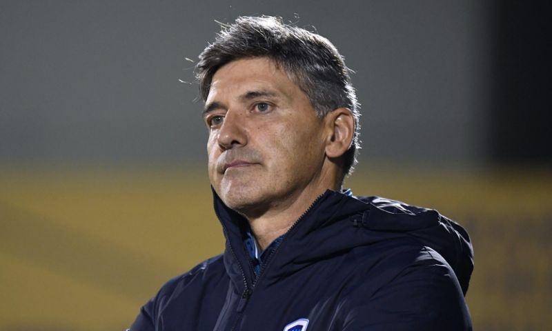 'De smartphone van Mazzu kan Genk-trainer nog boete opleveren' Afbeelding: 'De smartphone van Mazzu kan Genk-trainer nog boete opleveren'