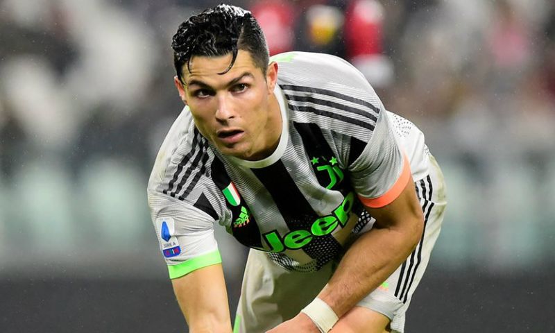 Juventus komt bovendrijven: drie rode kaarten en penalty Ronaldo in extra tijd Afbeelding: Juventus komt bovendrijven: drie rode kaarten en penalty Ronaldo in extra tijd