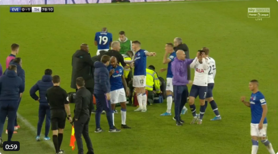 Horror in Engeland: Gomes breekt been, 'dader' Son totaal van slag
