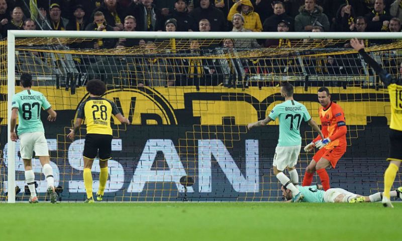 Valencia gelijk met Chelsea én Ajax, schitterende comeback Dortmund tegen Lukaku Afbeelding: Valencia gelijk met Chelsea én Ajax, schitterende comeback Dortmund tegen Lukaku