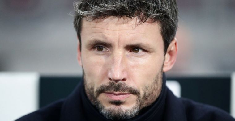 Van Bommel ziet PSV door ondergrens zakken: 'Deze tik is heel hard'