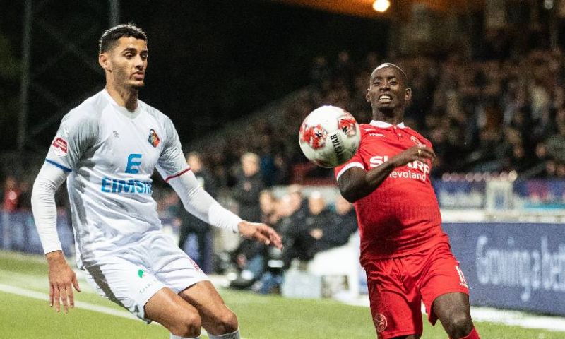 Telstar-speler raakt geblesseerd tijdens potje FIFA en meldt zich af bij Jonker Afbeelding: Telstar-speler raakt geblesseerd tijdens potje FIFA en meldt zich af bij Jonker