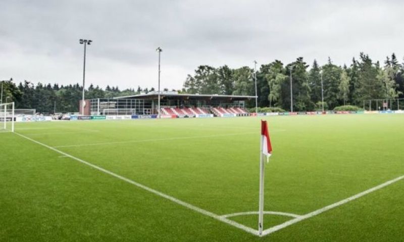 'PSV raakt talentvolle verdediger kwijt aan Wolverhampton en kan niets doen' Afbeelding: 'PSV raakt talentvolle verdediger kwijt aan Wolverhampton en kan niets doen'