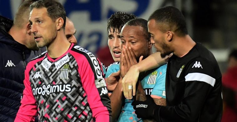 'Supporters die spelers en refs uitschelden, moeten voortaan verplicht op cursus'