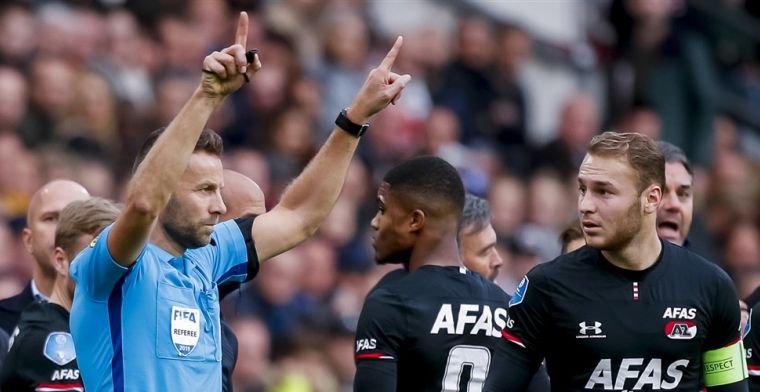 'Sorry, de VAR blijkt een gedrocht. Simpel schermpje bij vierde man had volstaan'