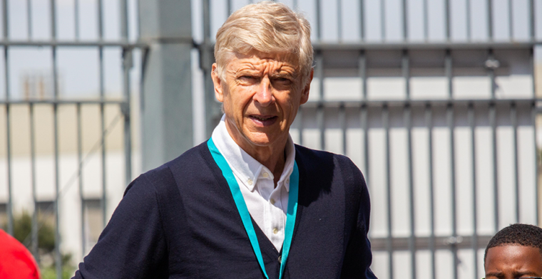 Wenger keert terug in voetballerij en treedt in de voetsporen van Marco van Basten