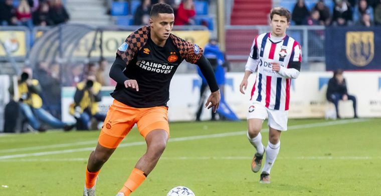 Ervaringsdeskundige Mazraoui steunt Ihattaren: Je kunt het nooit goed doen