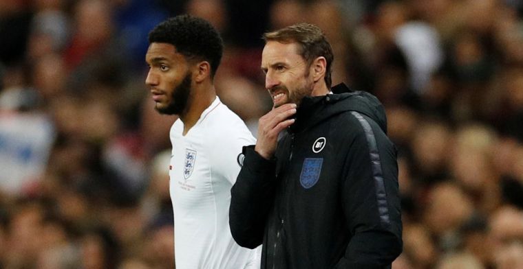 Engelse rel krijgt vervolg: Sterling verdedigt uitgefloten 'rivaal' Gomez