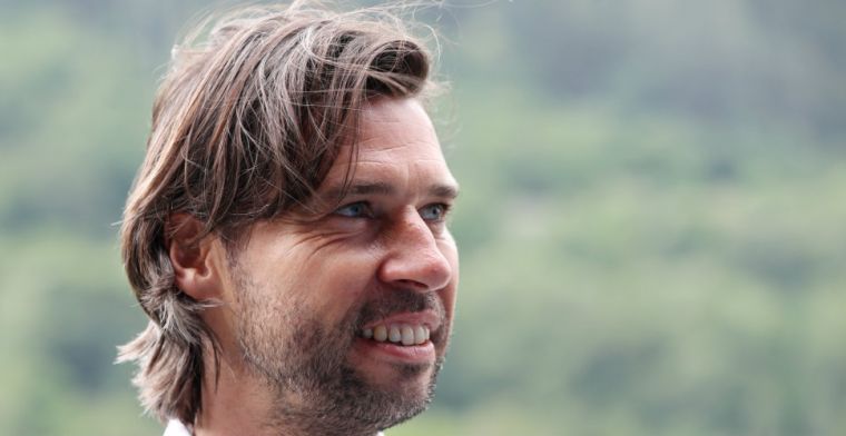 Vermeulen 'betrapt' De Jong: PSV-directeur bij Jong Schotland-Jong Griekenland