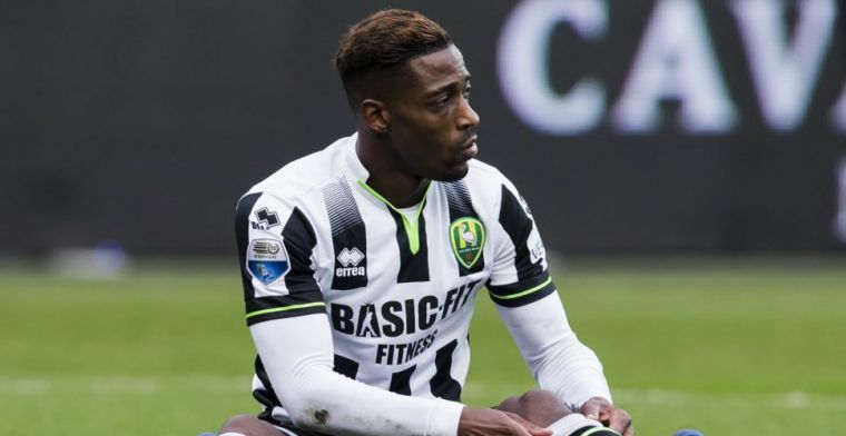 Schaken: 'Je kan niet van je afslaan in een stadion, je voelt je machteloos'