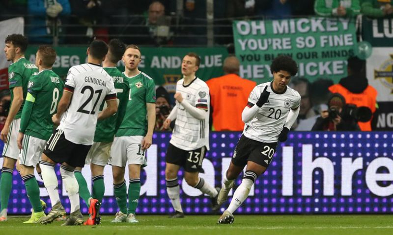 Duitsland blijft dankzij Gnabry boven Nederland, Ramsey grote held van Cardiff Afbeelding: Duitsland blijft dankzij Gnabry boven Nederland, Ramsey grote held van Cardiff