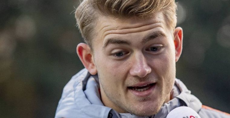 Kluivert: 'Ik denk dat De Ligt een beetje spijt heeft van zijn keuze'