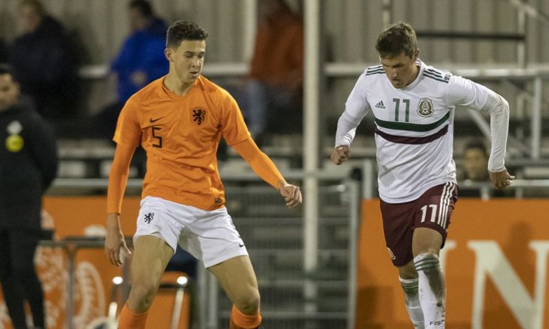 'Ajax, PSV én Real Betis tonen interesse in jonge Mexicaanse aanvaller' Afbeelding: 'Ajax, PSV én Real Betis tonen interesse in jonge Mexicaanse aanvaller'