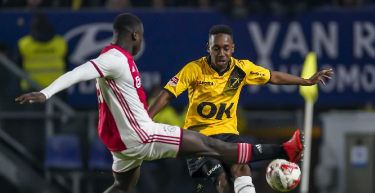 Eerste officiële doelpunt voor Ajax: 'Ik heb nu een mooi gevoel'