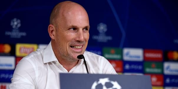 'Clement kiest voor één verrassing, geen plaats voor Okereke en Percy Tau'