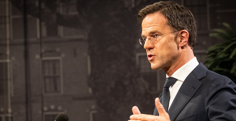 Rutte op gesprek bij KNVB: 'Een speler die huilend wegloopt, dat was zo heftig'