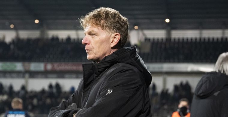 'Je staat steeds vaker met je eigen supporters midden in nacht bij de bus'
