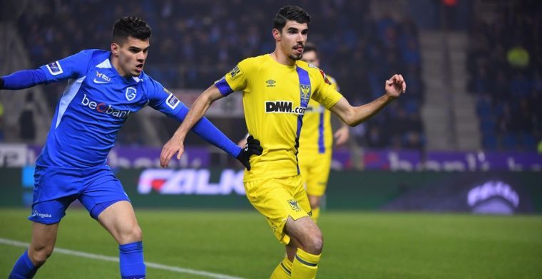 Lof voor scheidsrechter Bram Van Driessche: “Hij pakte de derby goed aan”