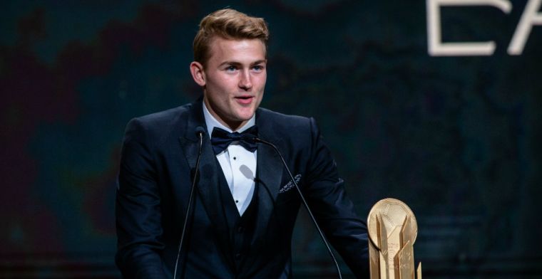 De Ligt 'als een vis in het water' in Italië: 'Supporters nemen me in hun armen'