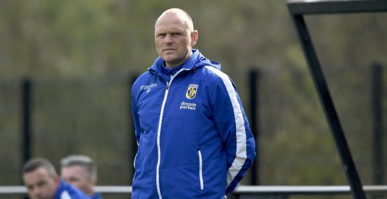 'Oosting drukt meteen zijn stempel op Vitesse: Honda op de bank tegen Feyenoord'