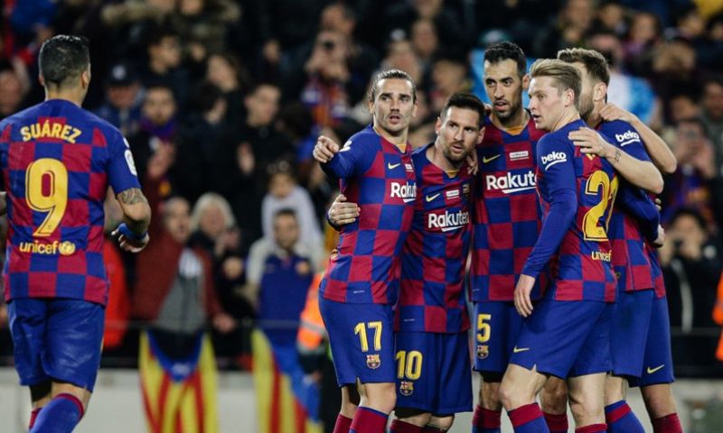 Barcelona wervelt langs Mallorca: wondergoal Suárez en hattrick Messi Afbeelding: Barcelona wervelt langs Mallorca: wondergoal Suárez en hattrick Messi
