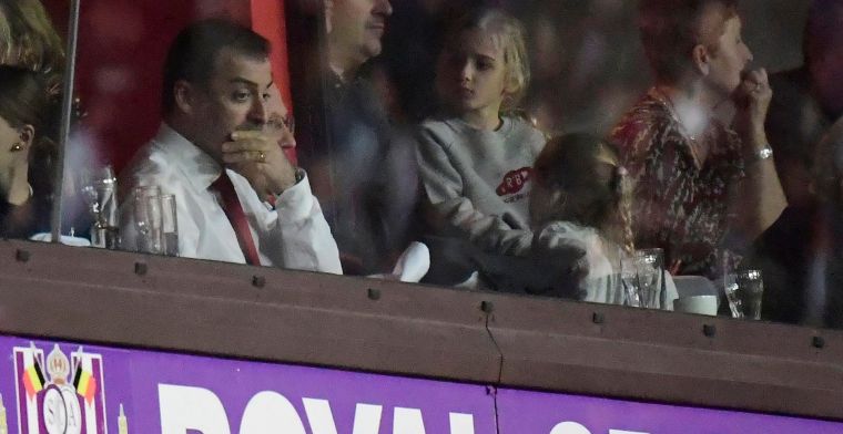 Daar is hij weer: Bayat duikt op in loges van Anderlecht bij match tegen Charleroi