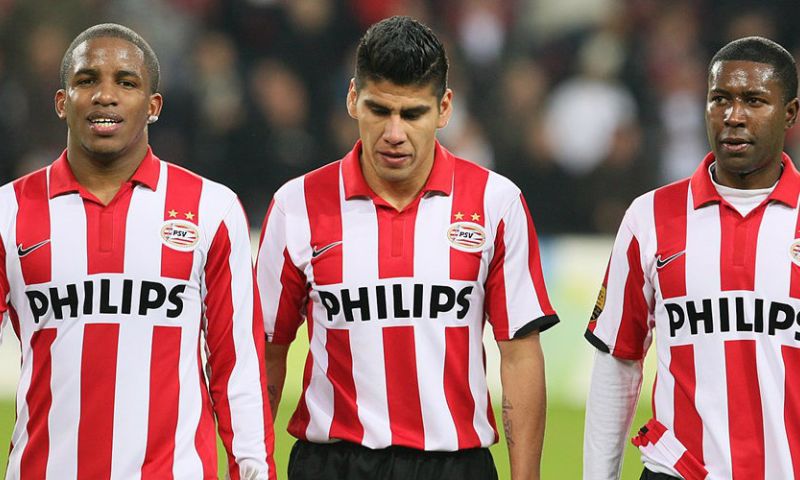 Salcido zocht heil bij McDonald's: 'PSV heeft me op de vloer van de wc gevonden' Afbeelding: Salcido zocht heil bij McDonald's: 'PSV heeft me op de vloer van de wc gevonden'
