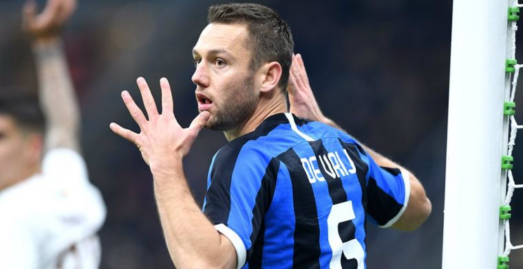 De Nederlanders in de Champions League: De Jong bekijkt De Vrij vanaf de bank