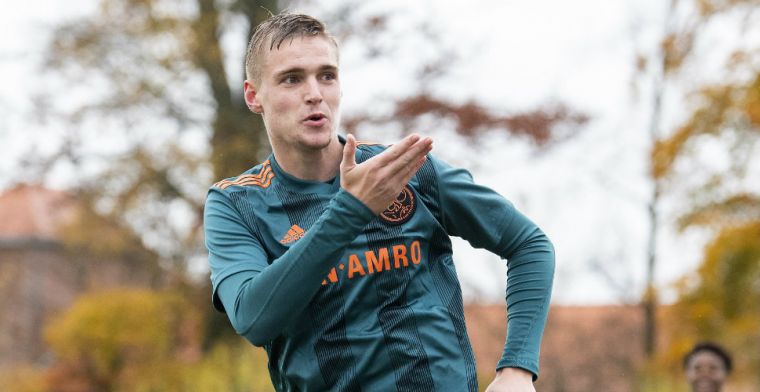 Tien jaar bij Ajax: 'Vroeg elke keer aan mijn moeder of brief al voor de deur lag'