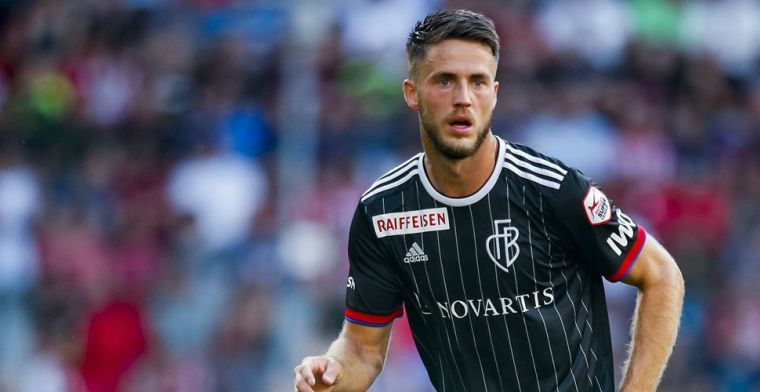 Van Wolfswinkel keert vier maanden na hersenoperatie weer terug op trainingsveld