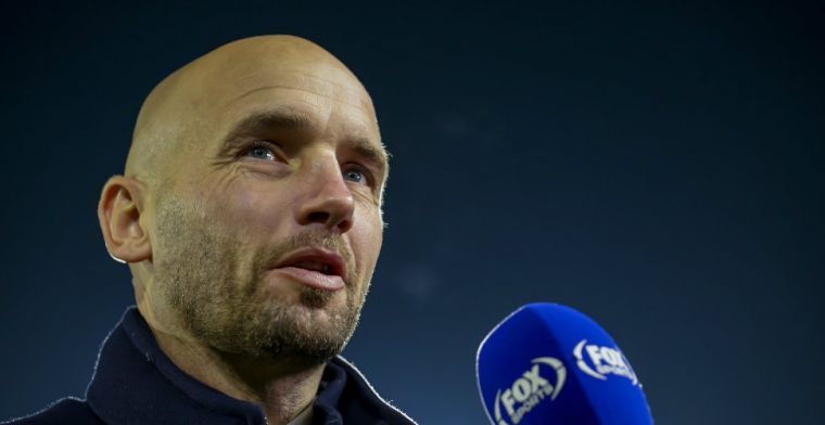 Van der Gaag blij met 'mannelijke' Jong Ajax-spelers: 'Normaal is het andersom'